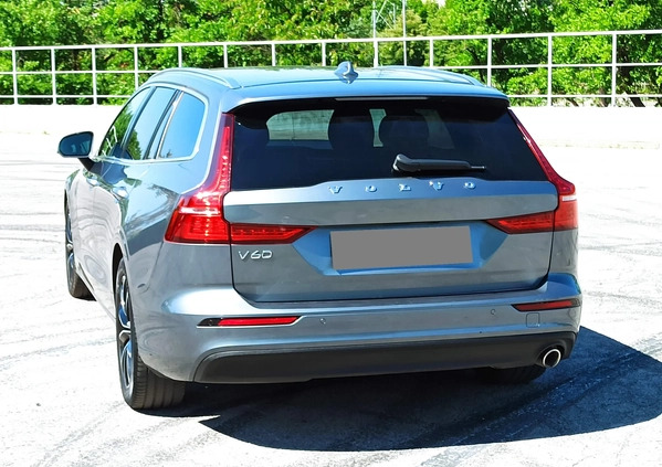 Volvo V60 cena 92900 przebieg: 60000, rok produkcji 2019 z Radom małe 781